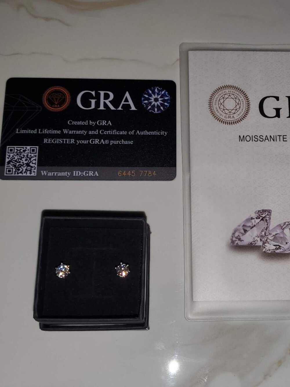 VVS1 Moissanite Round Cut 0.5 Ct Stud Earrings GRA Certified 5mm